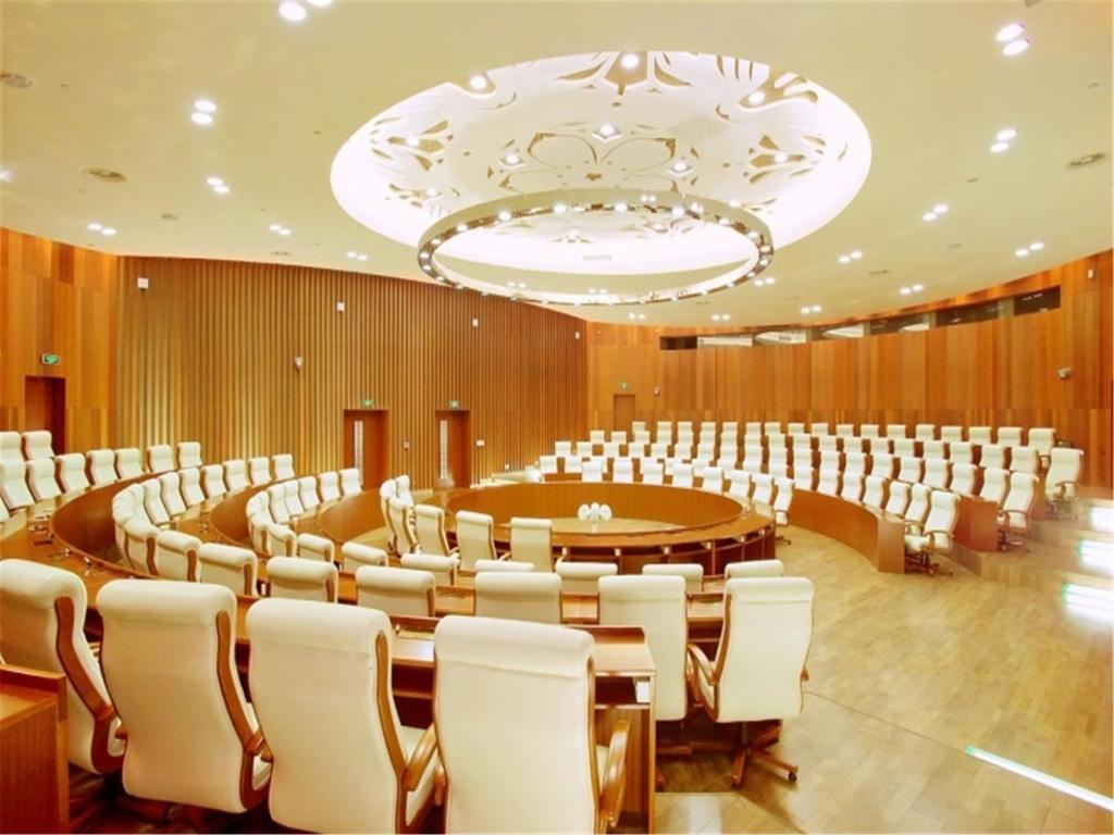 Отель Guangzhou Baiyun International Convention Center Экстерьер фото